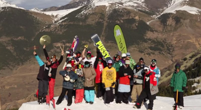 RIDE AND PLAY – WORLD SNOWBOARDING DAY 2012 EN CERLER