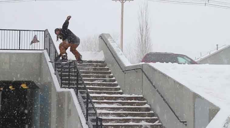 SMOKIN SNOWBOARD – ROAD TRIP
